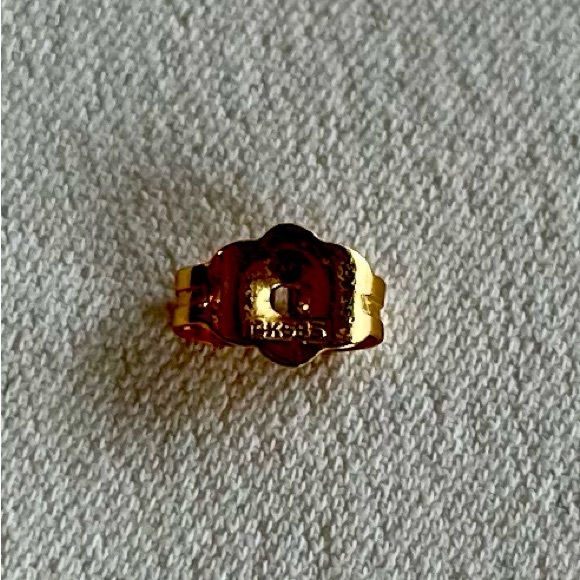 Cultured Black Tahitian Pearl Earrings - Picture 7 of 16